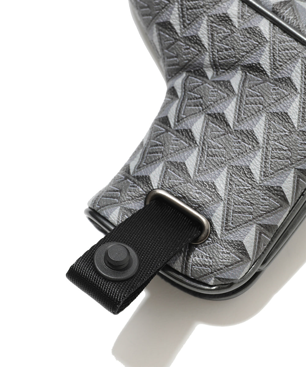 U CD PYRAMID STUD PATTERN SYNTHETIC LEATHER BLADE COVER LR1ZA54U